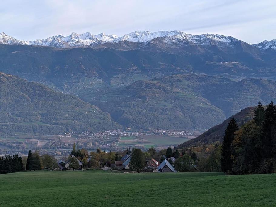 Maison Familiale En Montagne Avec Vue Merveilleuse Sur Le Massif De Belledonne Saint-Bernard  Extérieur photo