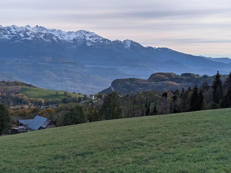 Maison Familiale En Montagne Avec Vue Merveilleuse Sur Le Massif De Belledonne Saint-Bernard  Extérieur photo