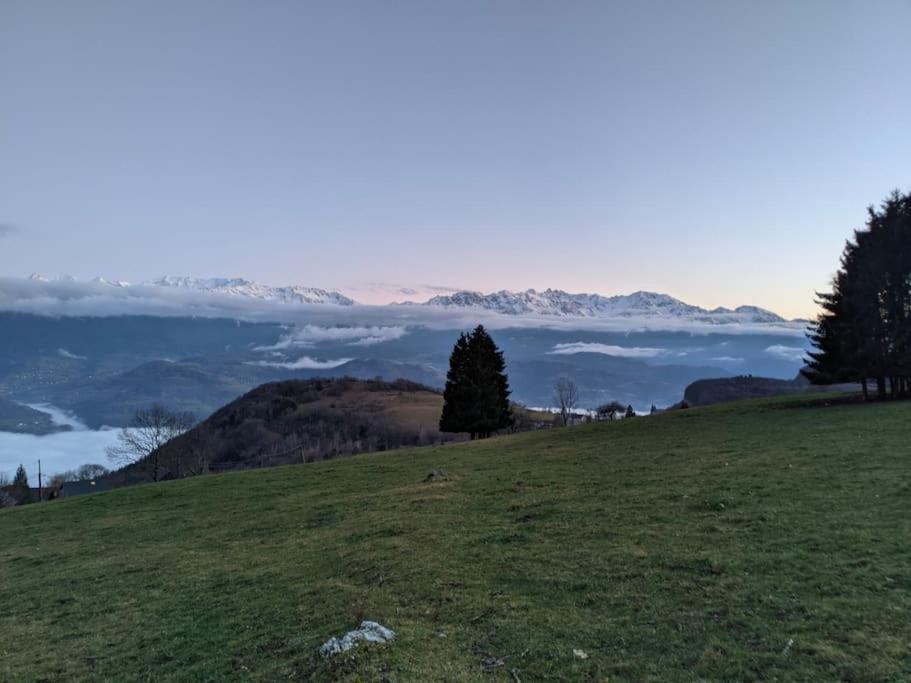 Maison Familiale En Montagne Avec Vue Merveilleuse Sur Le Massif De Belledonne Saint-Bernard  Extérieur photo
